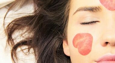 masku receptes, lai atjaunotu ādu ap acīm